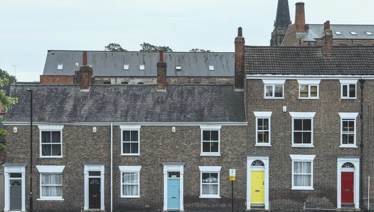 UK Finance Daily: Conveyancing Fraud, Housing Powers & US Debt Fears