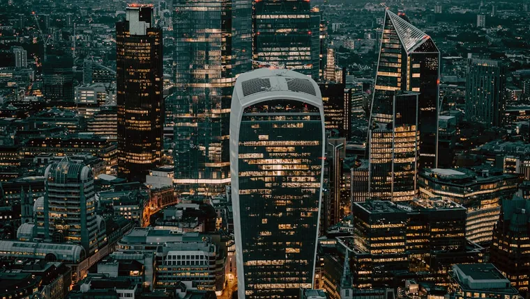 UK Finance Daily: Health Crisis, AI Scams & Travel Chaos
