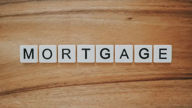 UK Finance Daily: Mortgages, Pensions & AI Banking Woes